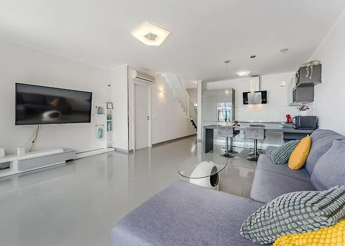 Townhouse Near The Ocean * Costa Adeje (Tenerife)