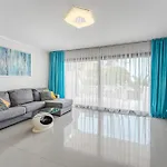 Townhouse Near The Ocean *