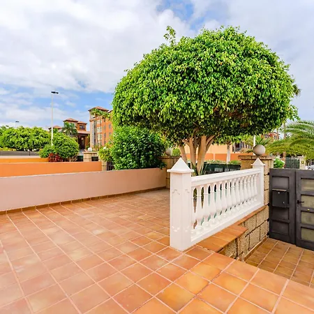 Townhouse Near The Ocean شقة