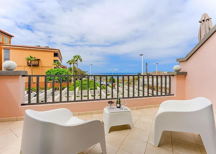 Townhouse Near The Ocean أذيخي
